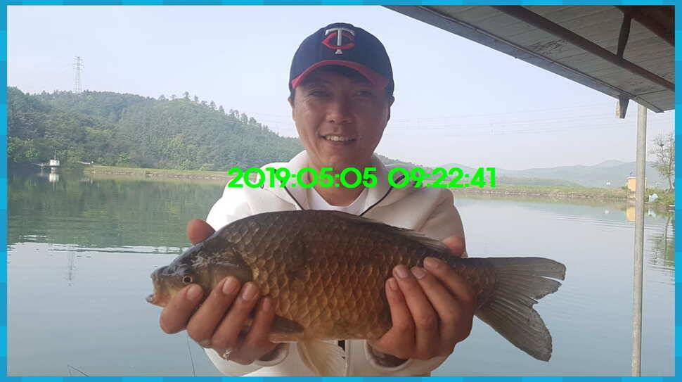 신원낚시터 토종대물 4짜가 풍년입니다풍년 (유료터정보 - 유료터점주조황)