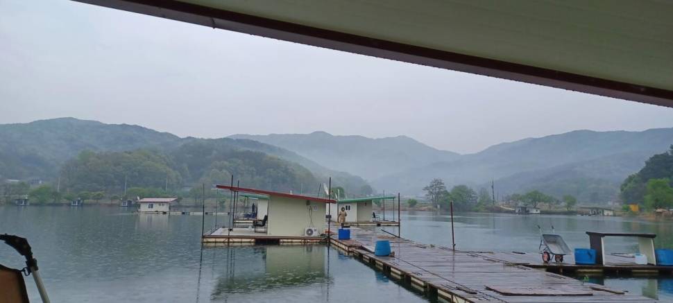 어우실지 입질이좋아요 (유료터정보 - 유료터점주조황)