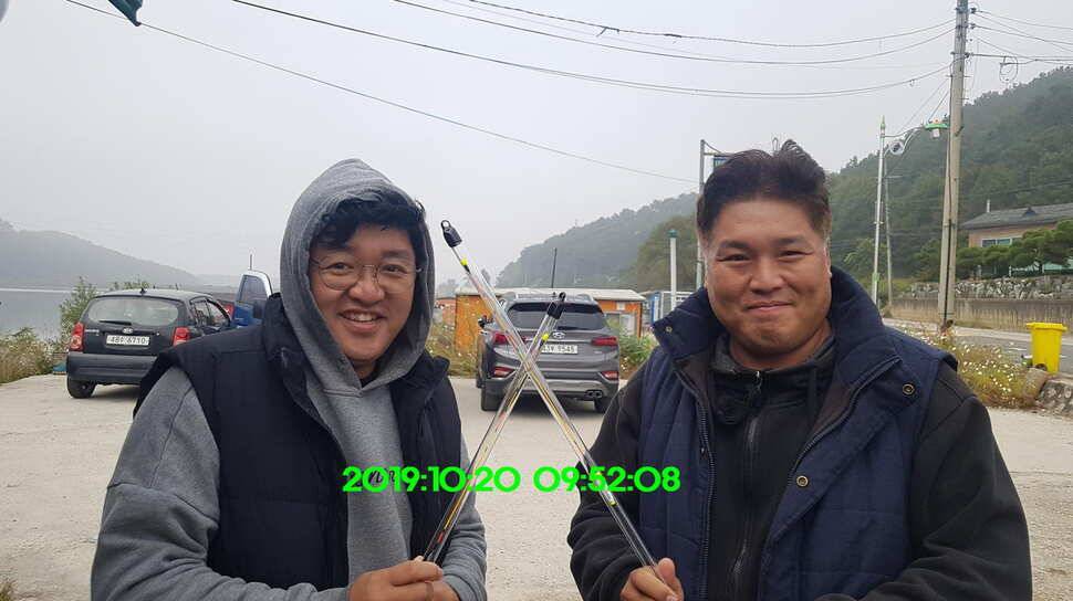 신원낚시터 10월21일 토종 49센티 붕어 구경하시고 가시겠습니다 (유료터정보 - 유료터점주조황)