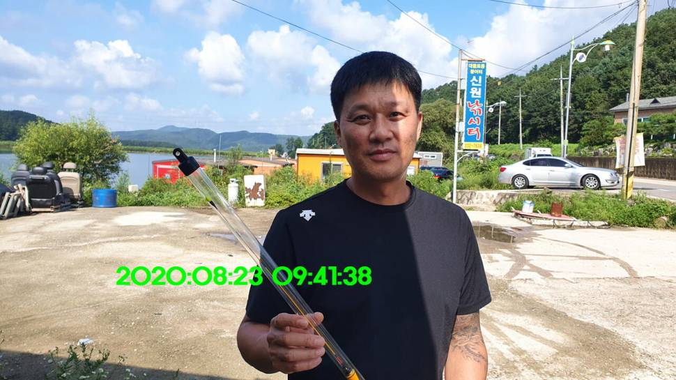 신원낚시터 8월27일 토종붕어 45짜리와 덩어리들 사진입니다 (유료터정보 - 유료터점주조황)