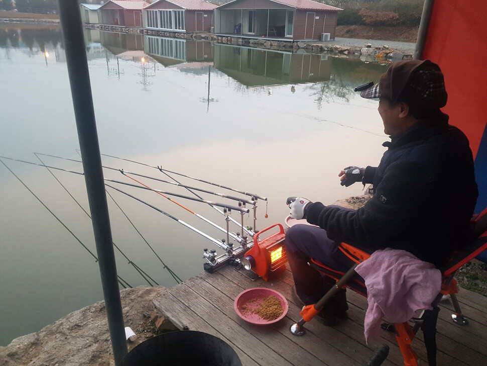 11 월 21 일 경기도 안성 거청낚시터 붕어조황 (유료터정보 - 유료터점주조황)