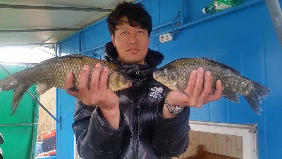 신원낚시터4월셋쨋주 조황소식 (유료터정보 - 유료터점주조황)