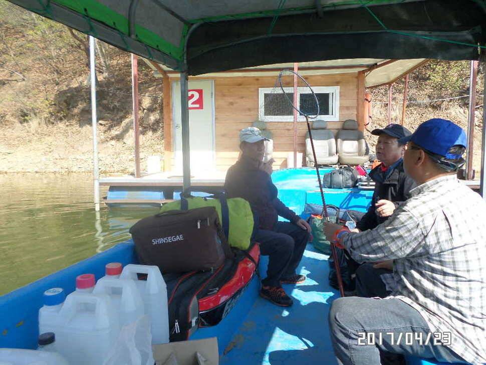 아산 신수지 4월 네째주말 화보입니다 (유료터정보 - 유료터점주조황)