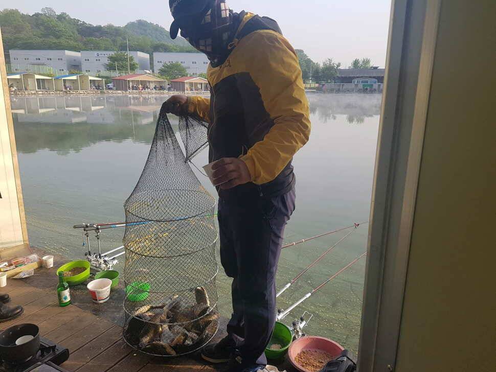 만수위의 거청낚시터 붕어조황 5월 7일 (유료터정보 - 유료터점주조황)