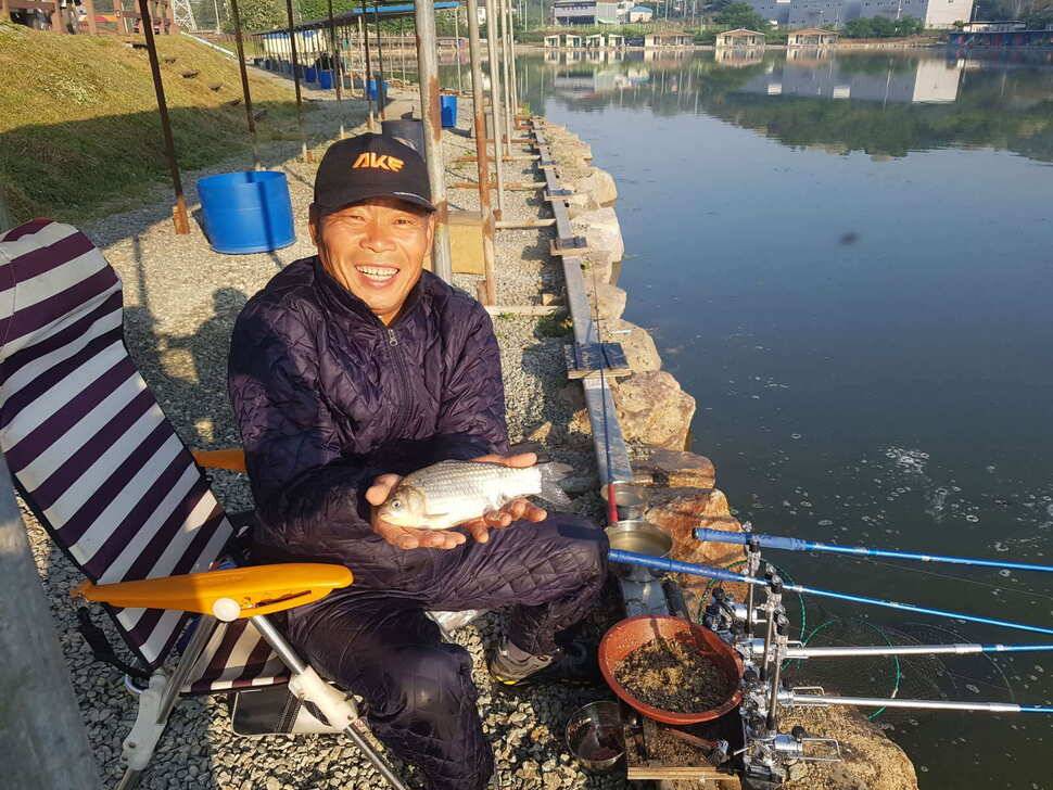만수위의 거청낚시터 붕어조황 5월 17일 (유료터정보 - 유료터점주조황)