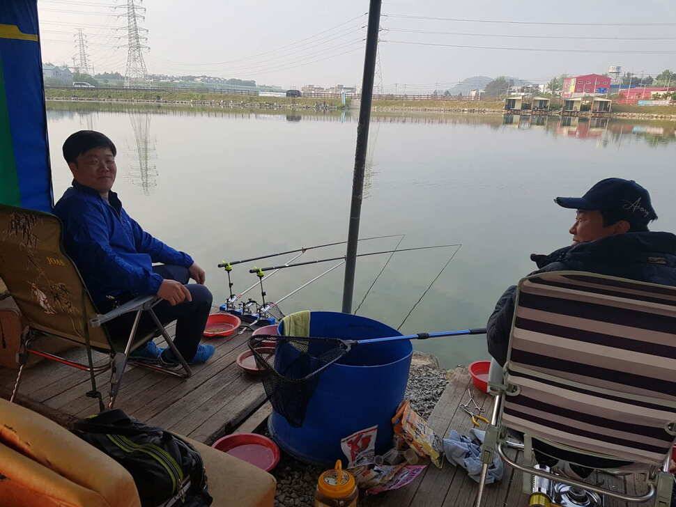 만수위 붕어조황 5월 5일 붕어조황 (유료터정보 - 유료터점주조황)