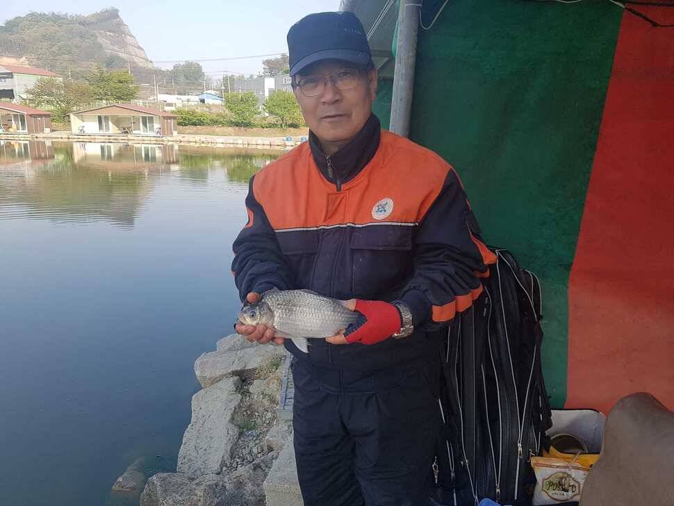 경기도 안성 거청낚시터 붕어조황 4월 27일 (유료터정보 - 유료터점주조황)