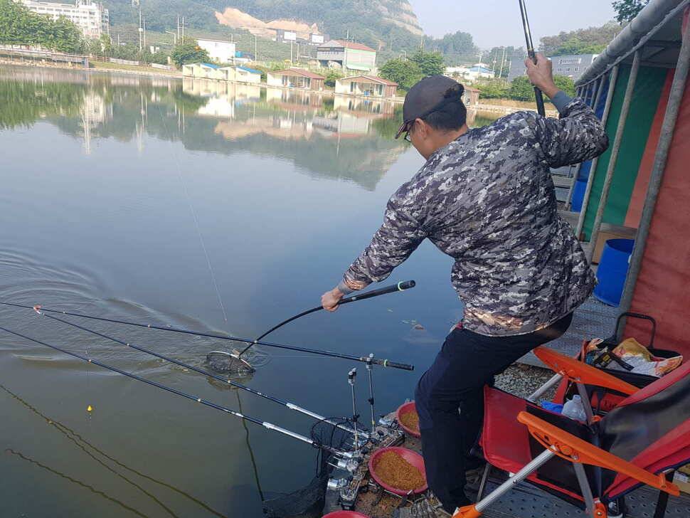 만수위의 거청낚시터 가족낚시터 붕어조황 5월 22 (유료터정보 - 유료터점주조황)