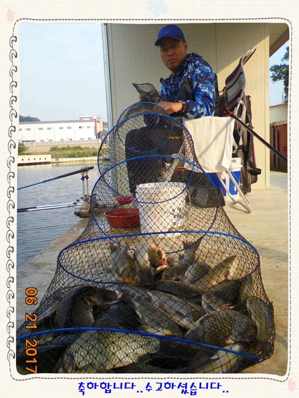 도심속의 작은 쉼터 화성 관리 낚시터입니다헉 이렇게 더운 한 낮에 (유료터정보 - 유료터점주조황)
