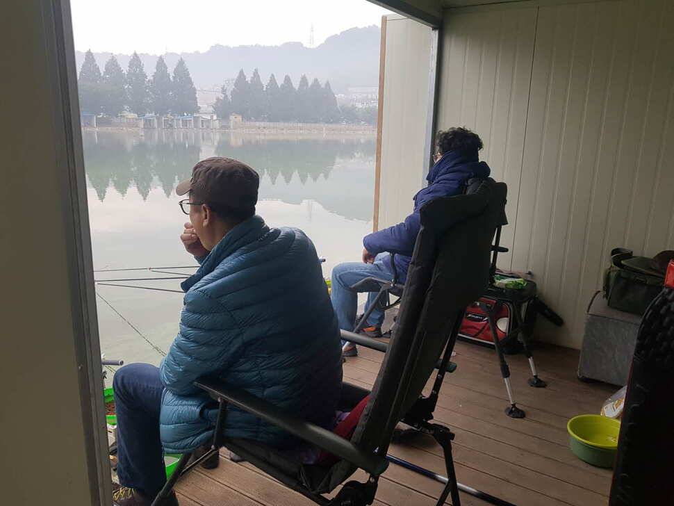 경기도 안성 거청낚시터 붕어조황 9 얼 23 (유료터정보 - 유료터점주조황)