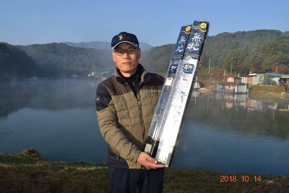 용담지풍경 (유료터정보 - 유료터점주조황)