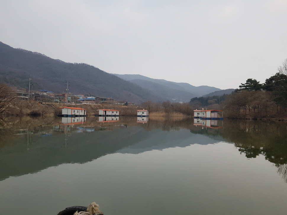 아산 산들낚시터의 연 이은 4짜 행진 (유료터정보 - 유료터점주조황)