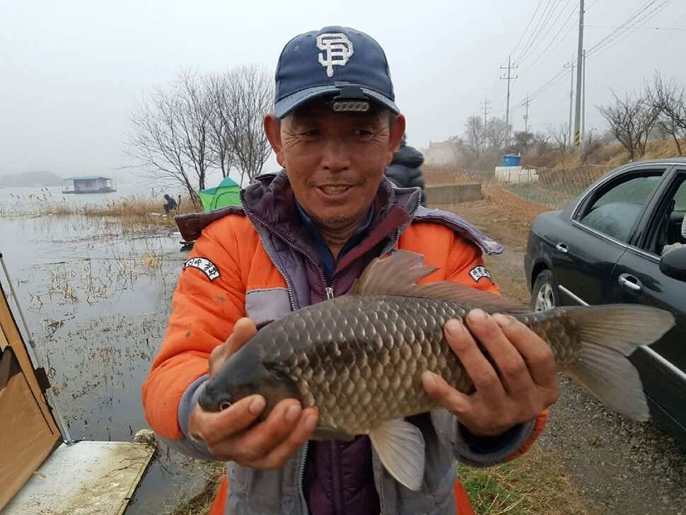 아산 안골지 조황정보입니다 (유료터정보 - 유료터점주조황)