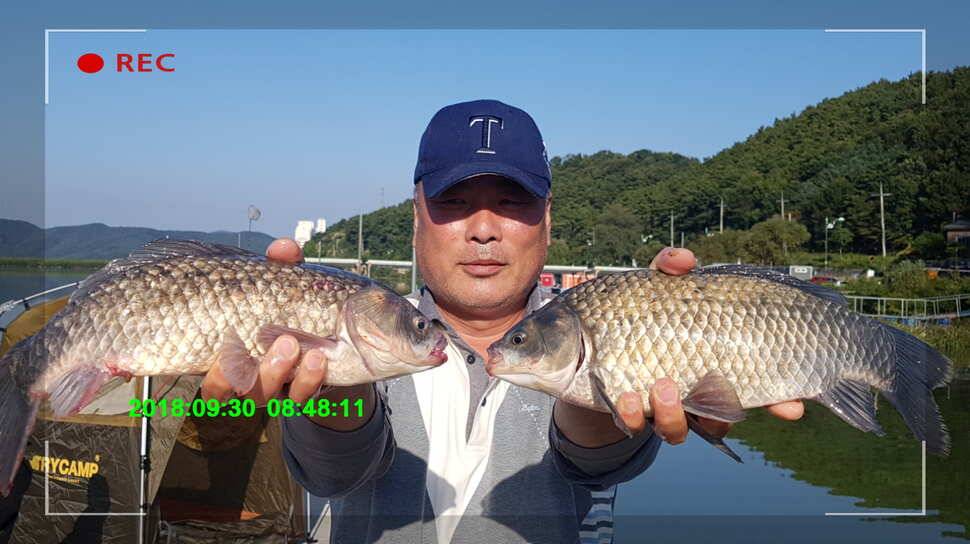 신원낚시터 9월 30일 토종 덩어리 소식입니다 (유료터정보 - 유료터점주조황)