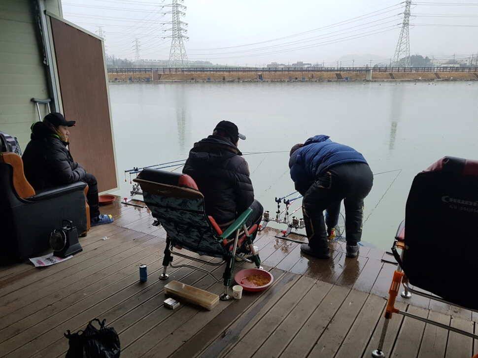 안성 거청낚시터 붕어조황 3 월 8 일 (유료터정보 - 유료터점주조황)