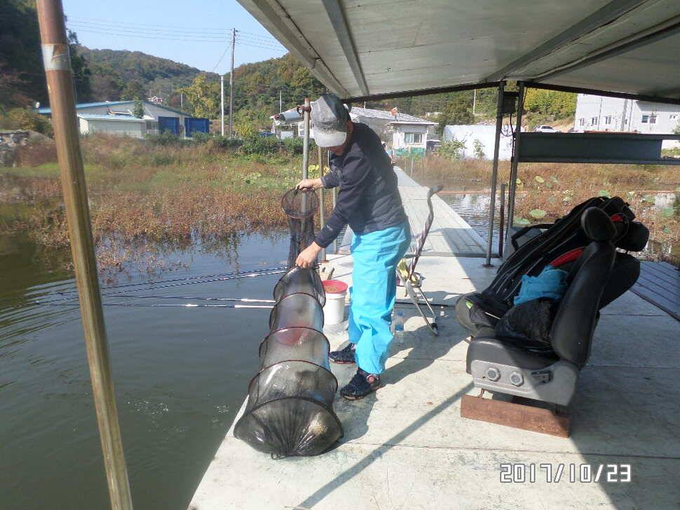 아산 신수지 금주 모습입니다 (유료터정보 - 유료터점주조황)
