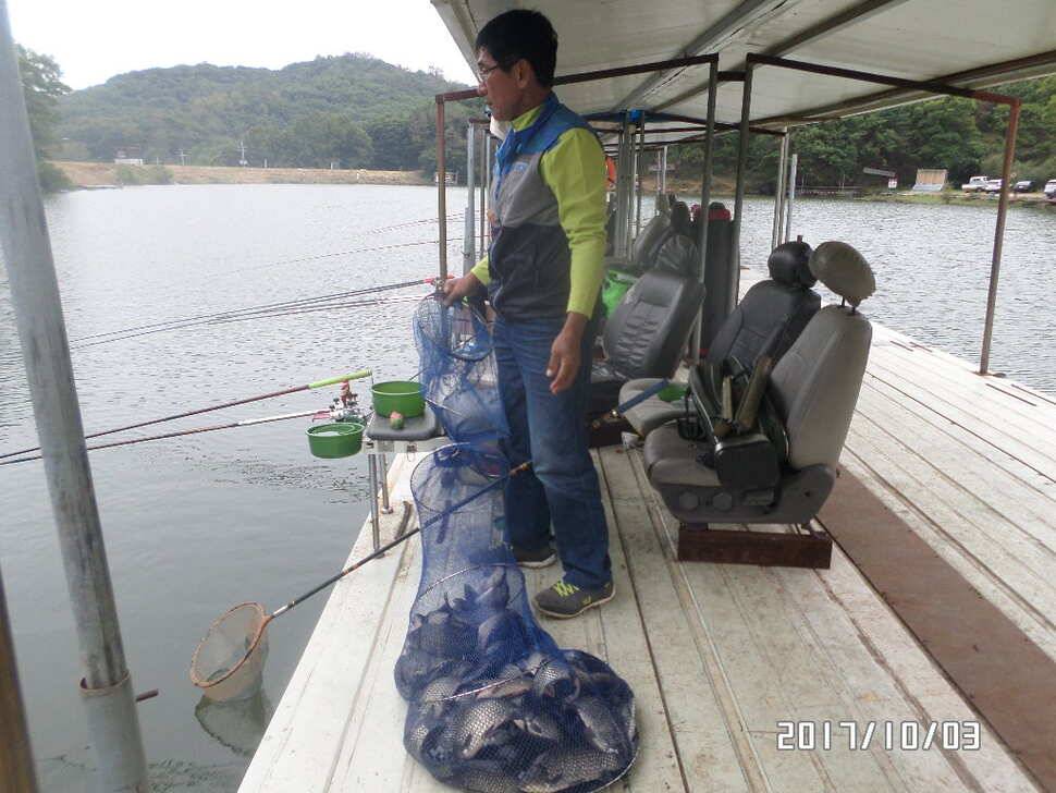 아산 신수지 추석전일 모습입니다 (유료터정보 - 유료터점주조황)