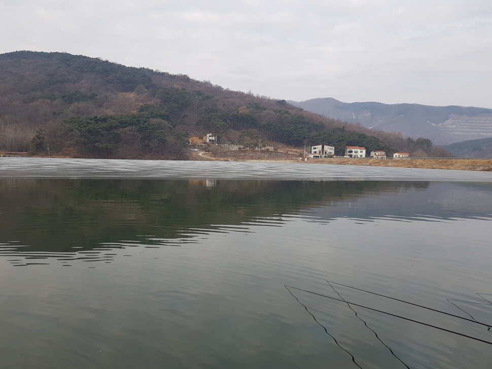 끝 까정 버텨보는 산들 얼음그래봣자 23일 이닝껜 (유료터정보 - 유료터점주조황)