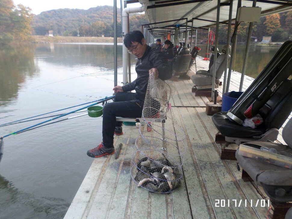 아산신수지 11월 첫주중 화보입니다 (유료터정보 - 유료터점주조황)