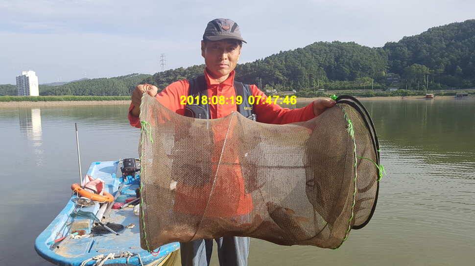 신원낚시터 8월셋쨋주 토종 4짜 조황소식입니다 (유료터정보 - 유료터점주조황)