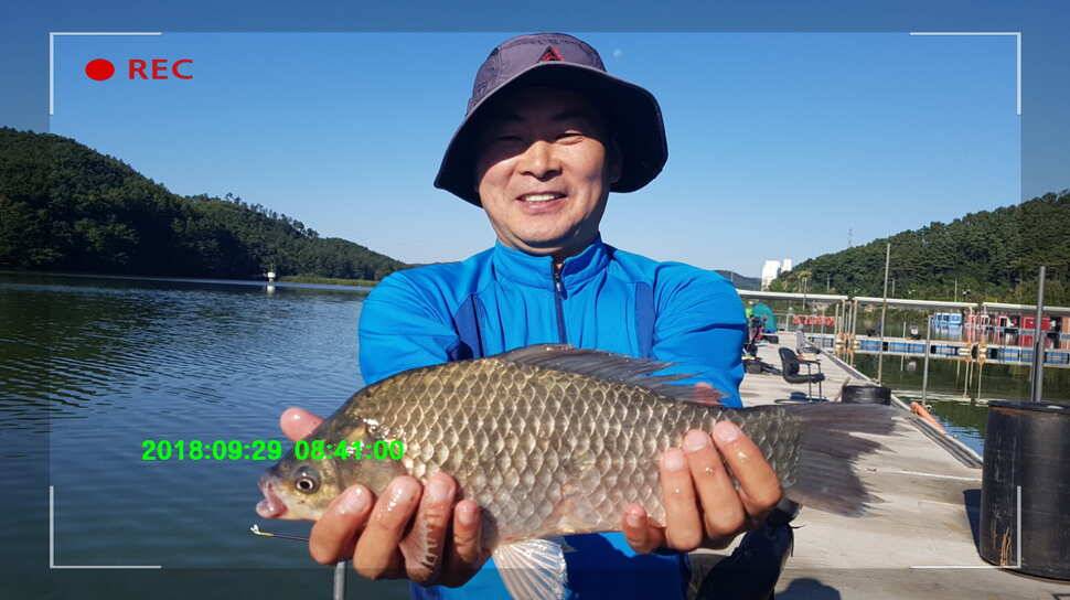 신원낚시터 9월 30일 토종 덩어리 소식입니다 (유료터정보 - 유료터점주조황)