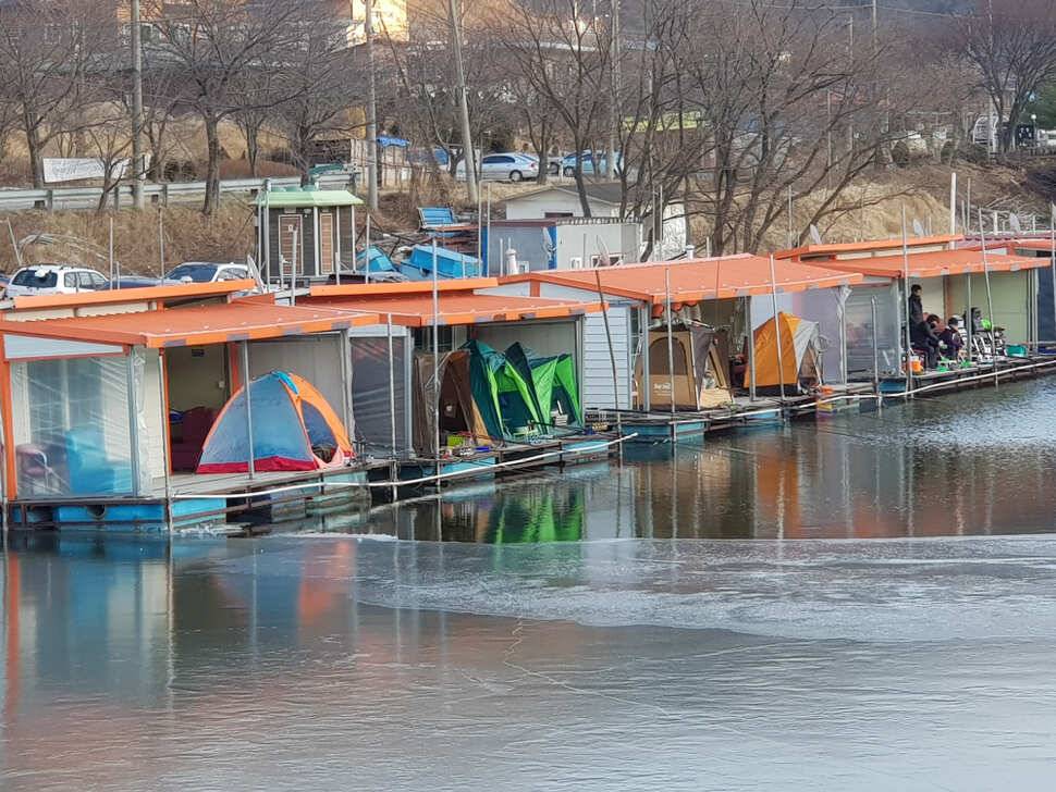 아산 산들낚시터의 좌대요금 한시적 인하 (유료터정보 - 유료터점주조황)