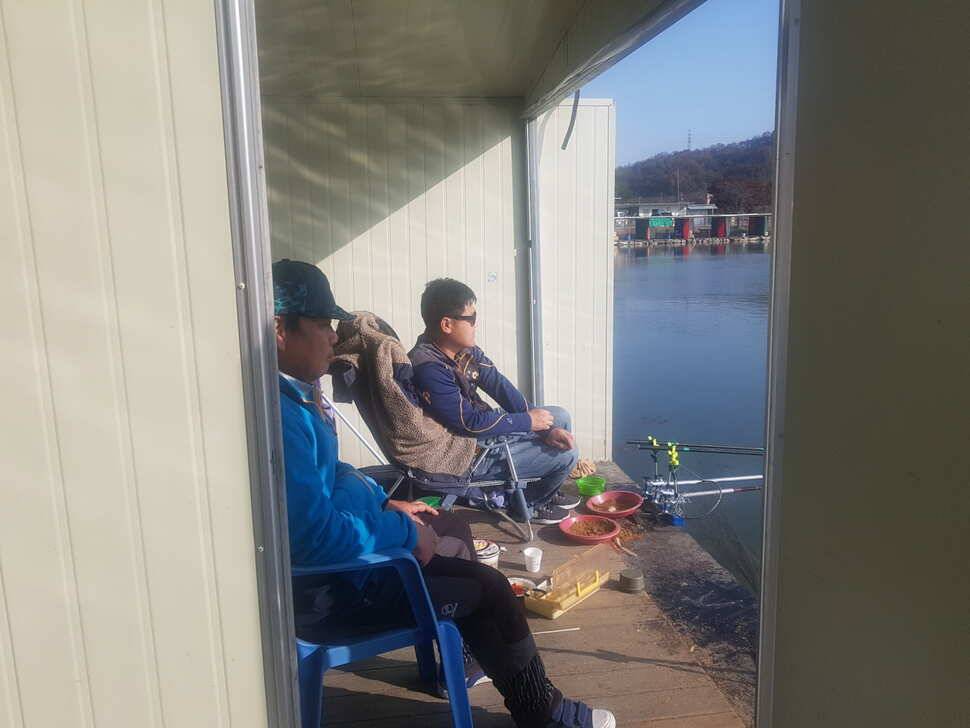 11 월 15 일 경기도 안성 거청낚시터 붕어조황 (유료터정보 - 유료터점주조황)
