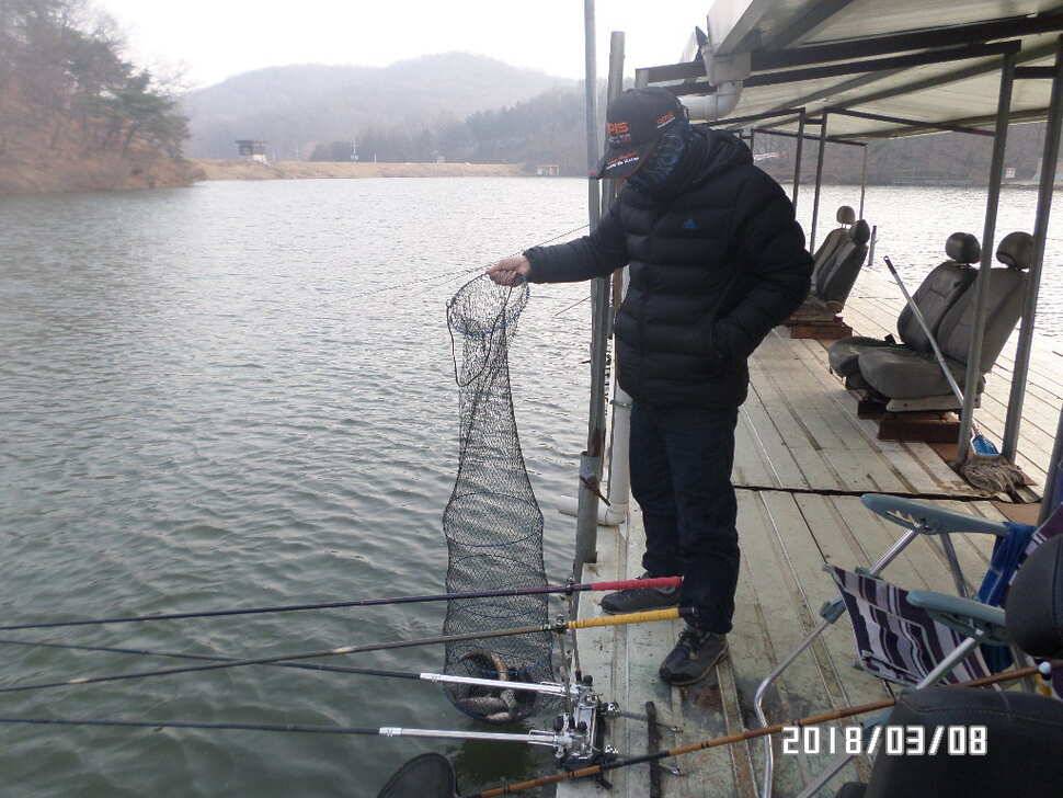 아산 신수지 3월 둘째주말 화보입니다 (유료터정보 - 유료터점주조황)