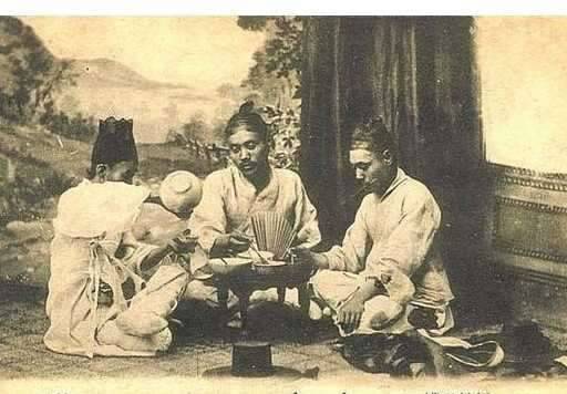 외국인이 바라본 한국인 (커뮤니티 - 자유게시판)