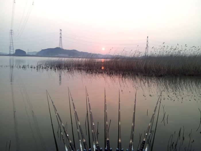 만우절이라 많이들 놀라셨죠 저도 제 보물 잃어버려서 많이 놀라습니다 (커뮤니티 - 자유게시판)