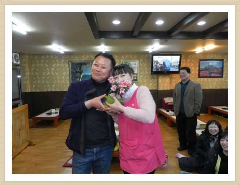 빼빼로 장군님 이제 댓 글 확인란이 되는지요 (커뮤니티 - 자유게시판)