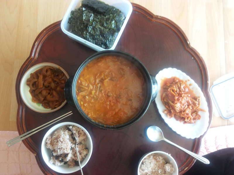 시골 점심돼지 껍질 뽁음 (커뮤니티 - 자유게시판)