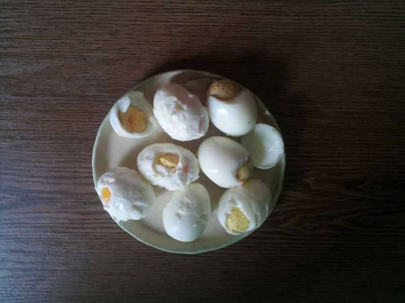 간식으로 달걀을 삶았는데 (커뮤니티 - 자유게시판)