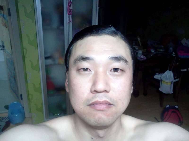 현상수배 할까봐 자수 합니다 (커뮤니티 - 자유게시판)