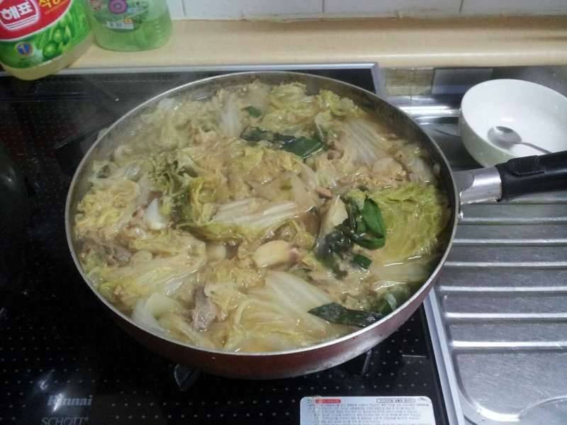 배추국을 끓였습니다 (커뮤니티 - 자유게시판)
