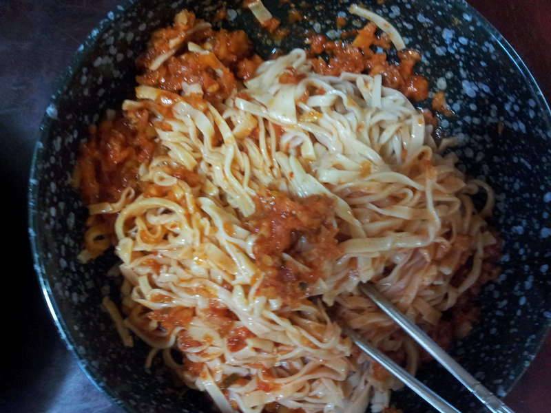 김치 말이 냉 칼국수 (커뮤니티 - 자유게시판)
