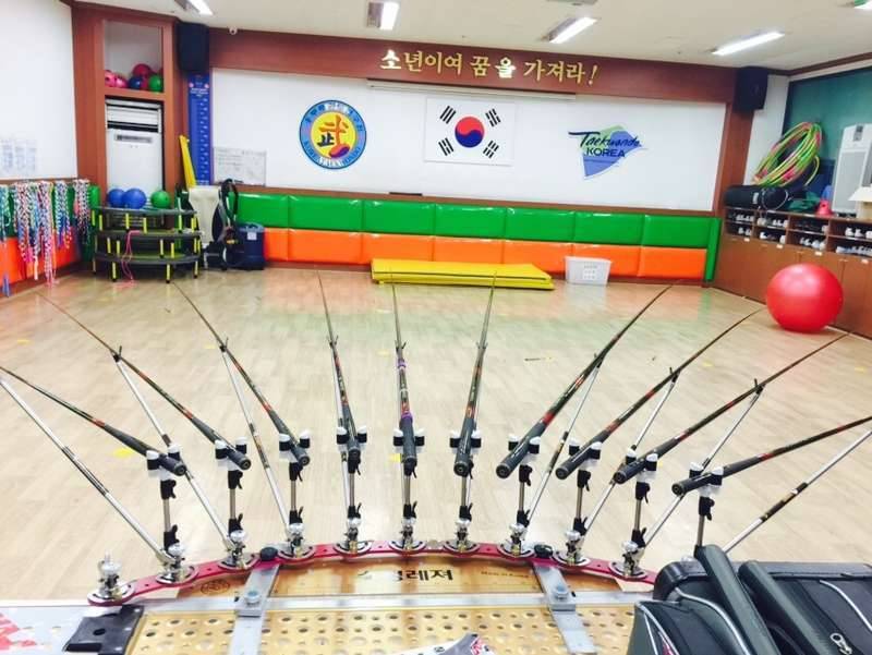 낚시를 못가서 도장에서 한번펴봤습니다 (커뮤니티 - 자유게시판)