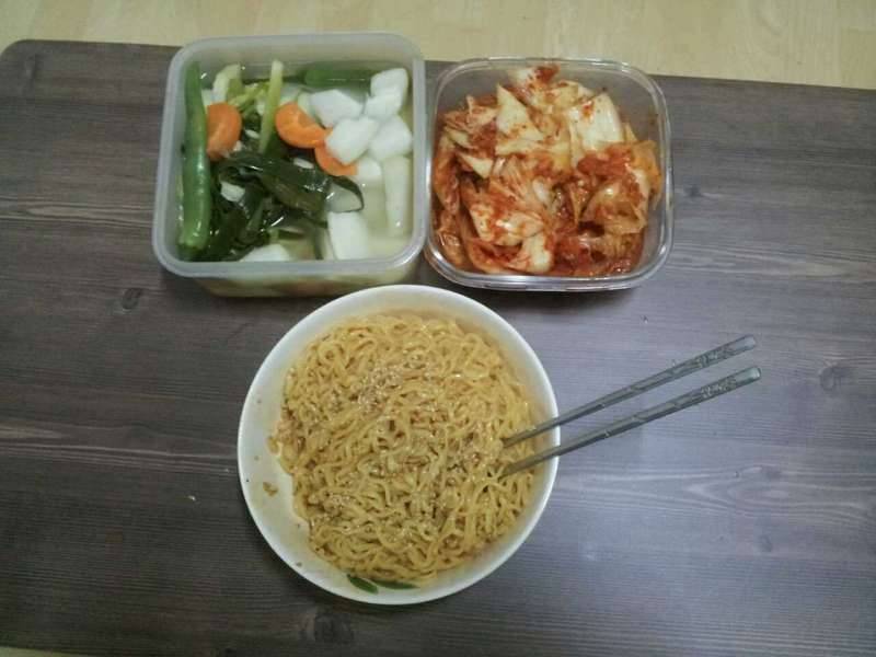 야식 냉 라면 (커뮤니티 - 자유게시판)