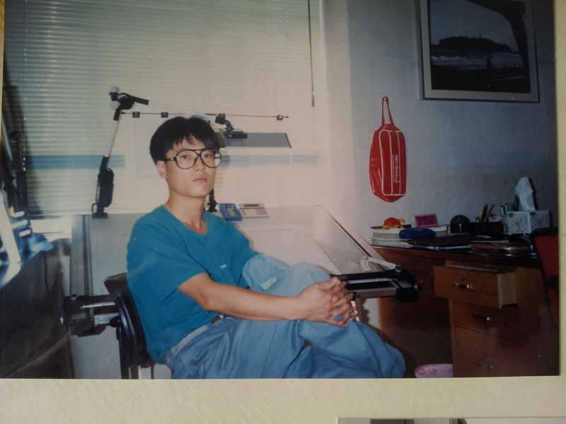 아픈만큼 숙성해지고지난 30년 (커뮤니티 - 자유게시판)