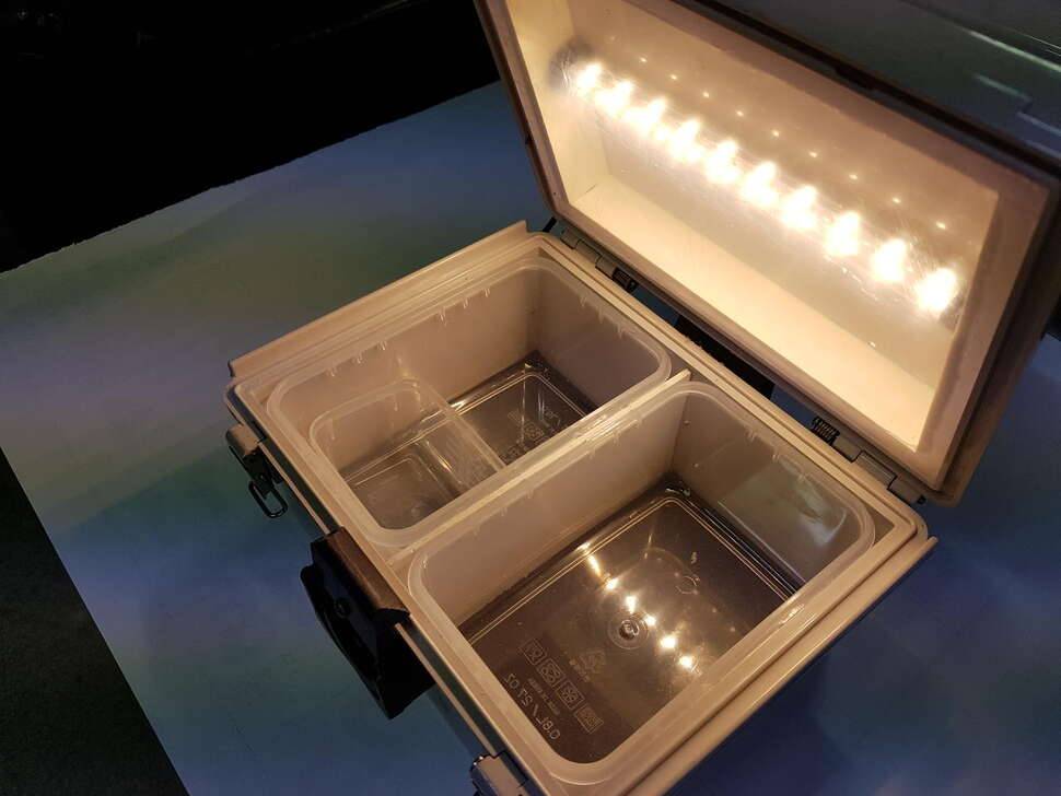 마음은 콩밭에 있는데 갑갑한 마음에 이런거나 만지작거립니다 (커뮤니티 - 자유게시판)