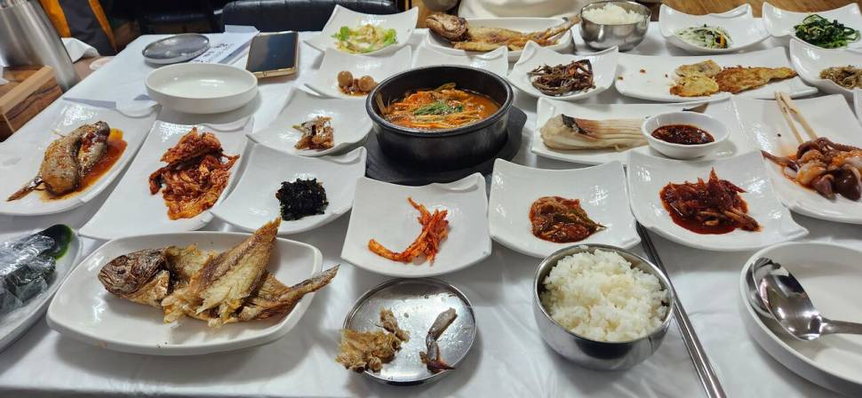 바닷가에서 집사람과 (커뮤니티 - 자유게시판)