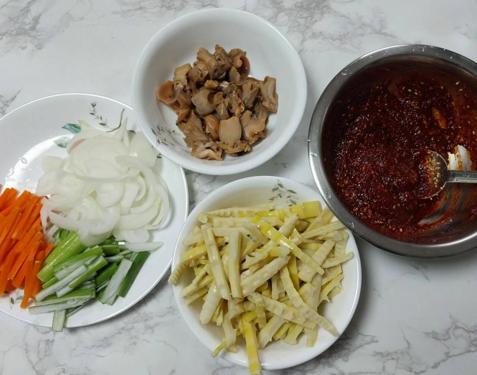 초무침 (커뮤니티 - 자유게시판)