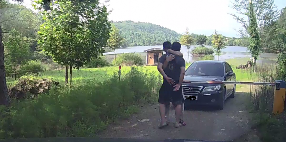 낚시하러갔다가 폭행 및 성폭력당했습니다 (커뮤니티 - 자유게시판)