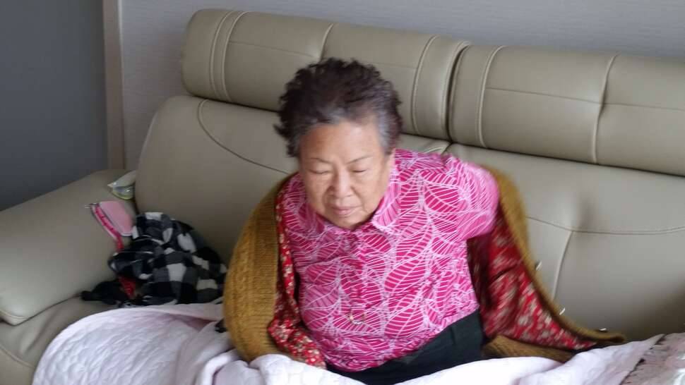 너거 아부지 뭐하시노 4 조꽈는 (커뮤니티 - 자유게시판)