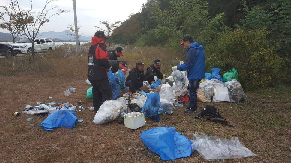 지난주 상주보상황 월척추격자님께 (커뮤니티 - 자유게시판)