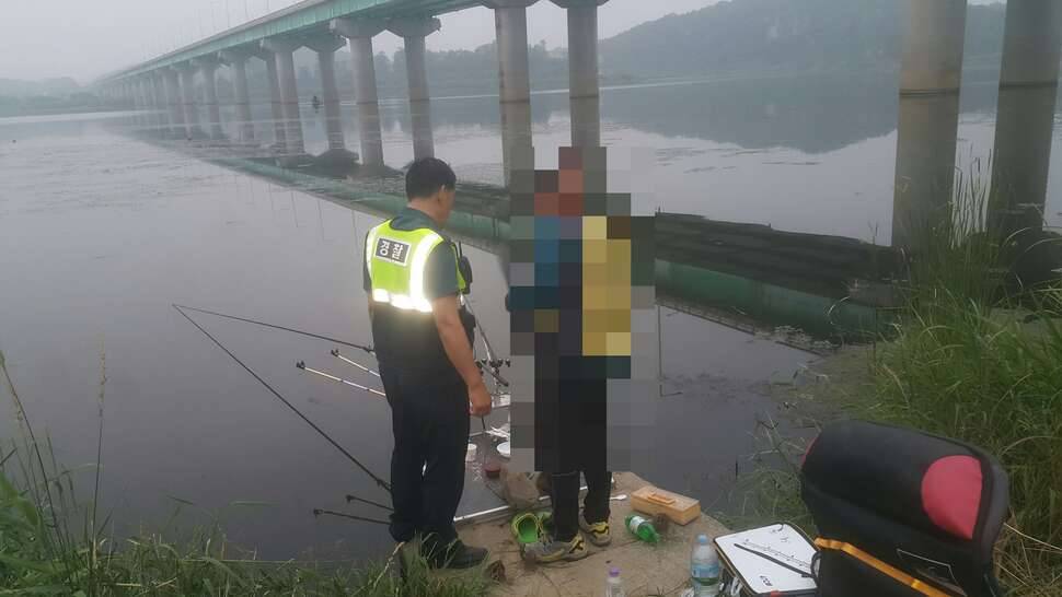 도둑잡았습니다 (커뮤니티 - 자유게시판)
