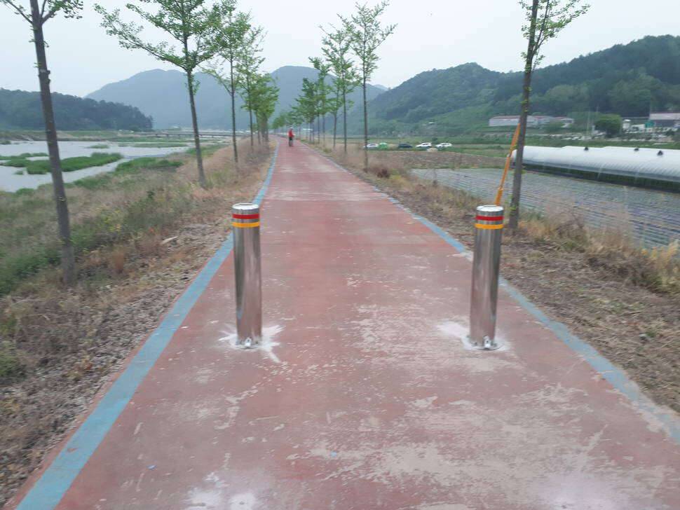 괴산보 쓰레기 (커뮤니티 - 자유게시판)