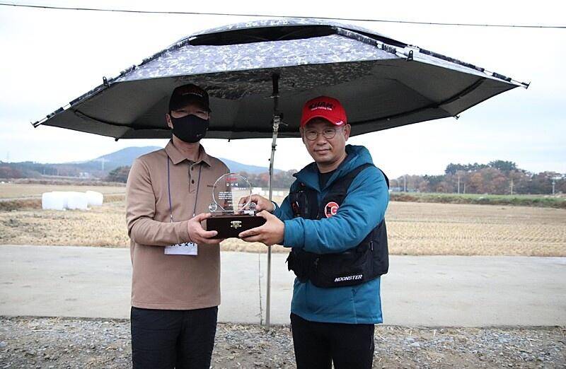 좋은 사람들과 함께 하는 즐거운 낚시 (조황조행기 - 화보조행기)