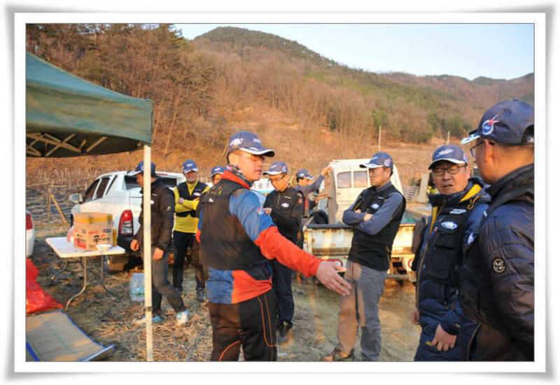 청심클럽 쓰레기 없는 낚시터 만들기 1편 (조황조행기 - 화보조행기)