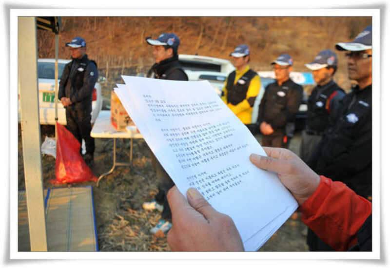 청심클럽 쓰레기 없는 낚시터 만들기 1편 (조황조행기 - 화보조행기)